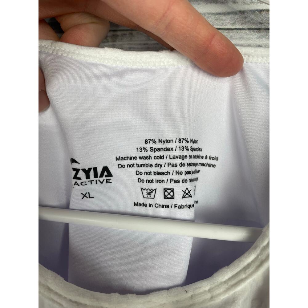 Zyia Active White Leopard Crop Tank Top XL NEW Textured Yoga Athletic Workout - Picture 5 of 8